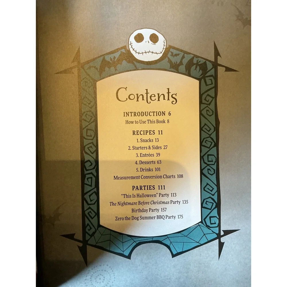 Disney Tim Burton's‎ The Nightmare Before Christmas Official Cookbook & Guide